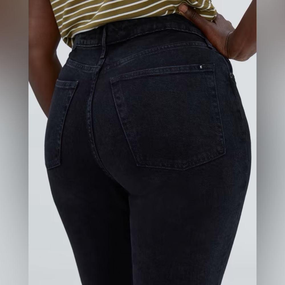 Everlane Curvy Cheeky Jean - Black